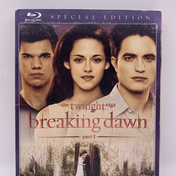 The Twilight Saga: Breaking Dawn, Part 1 Special Edition Rated PG-13 Summit - Picture 2 of 4